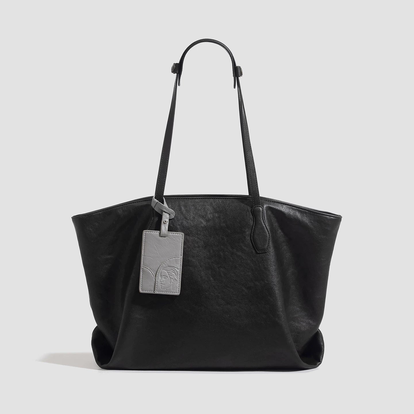The Large Leather Tote – Spacious, Everyday Carryall for Work & Life