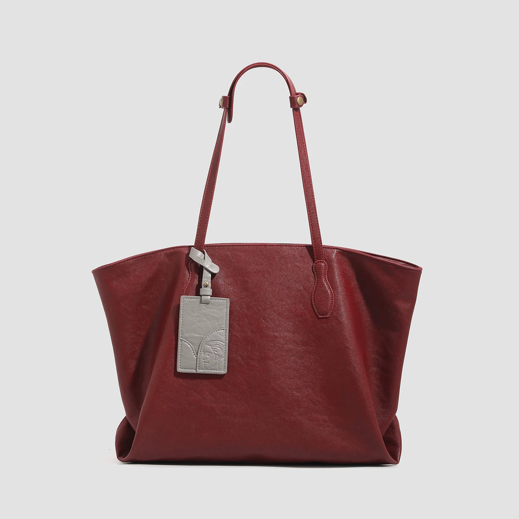 The Large Leather Tote – Spacious, Everyday Carryall for Work & Life