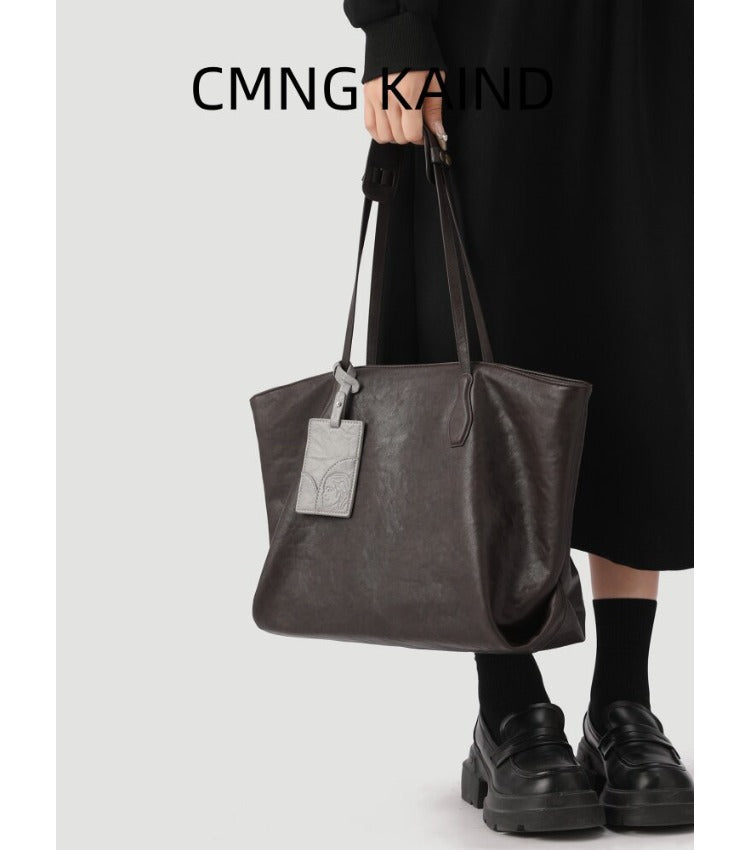 The Large Leather Tote – Spacious, Everyday Carryall for Work & Life